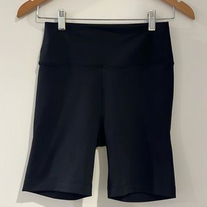 OV flow short 7”